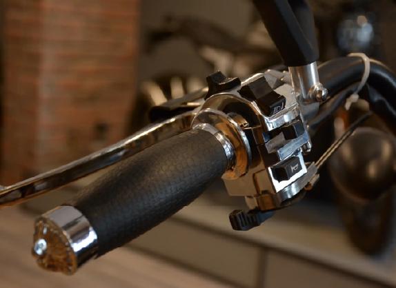 B52 BOMBARDIER 200 - Thumbnail 2