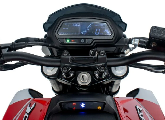Bajaj DOMINAR 250 - Imagen 1