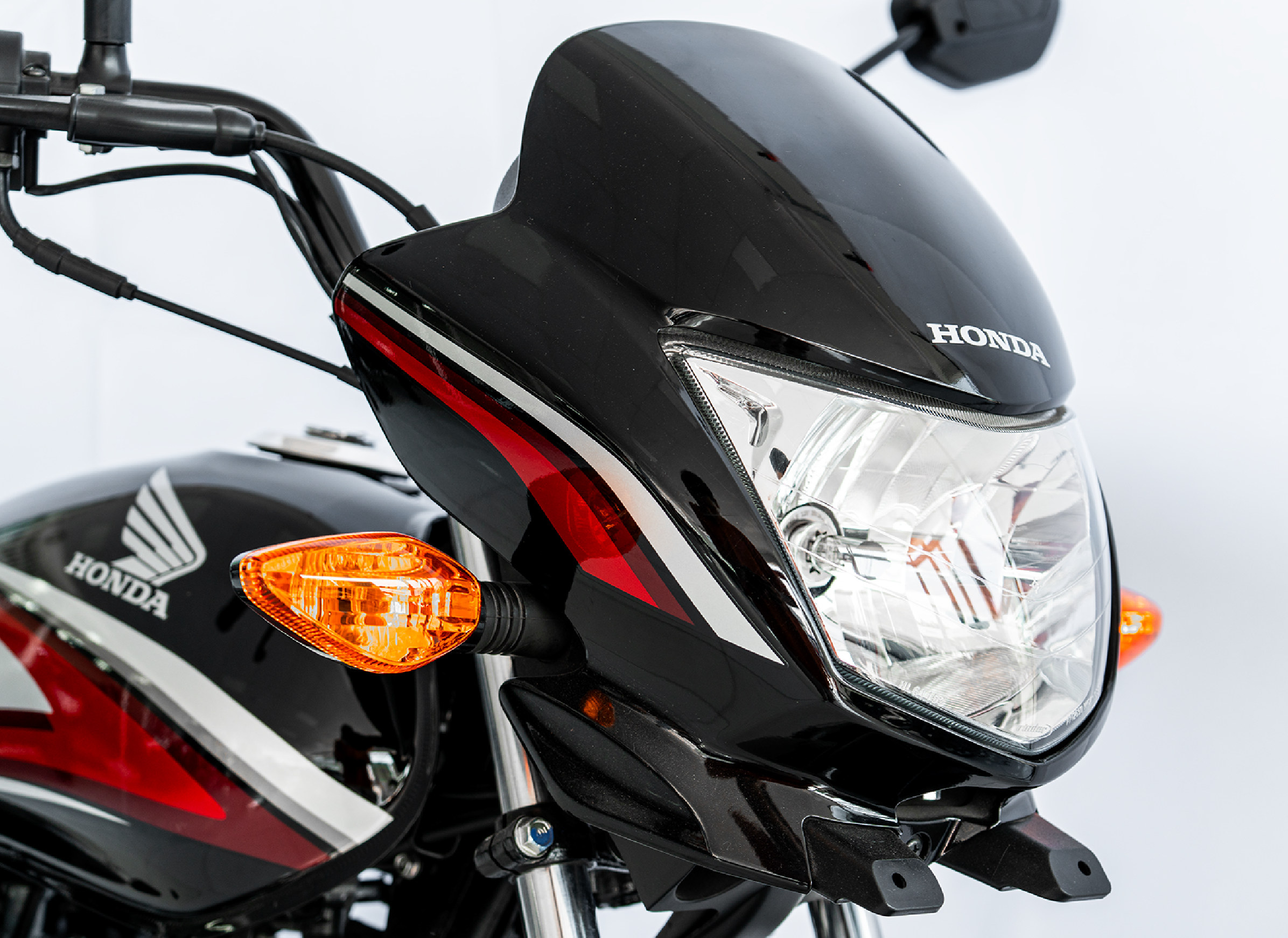 Honda CB 100 - Thumbnail 4