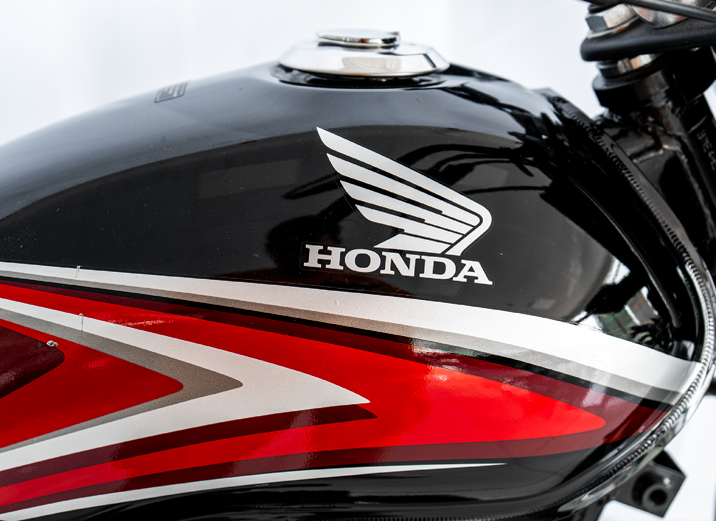 Honda CB 100 - Thumbnail 7