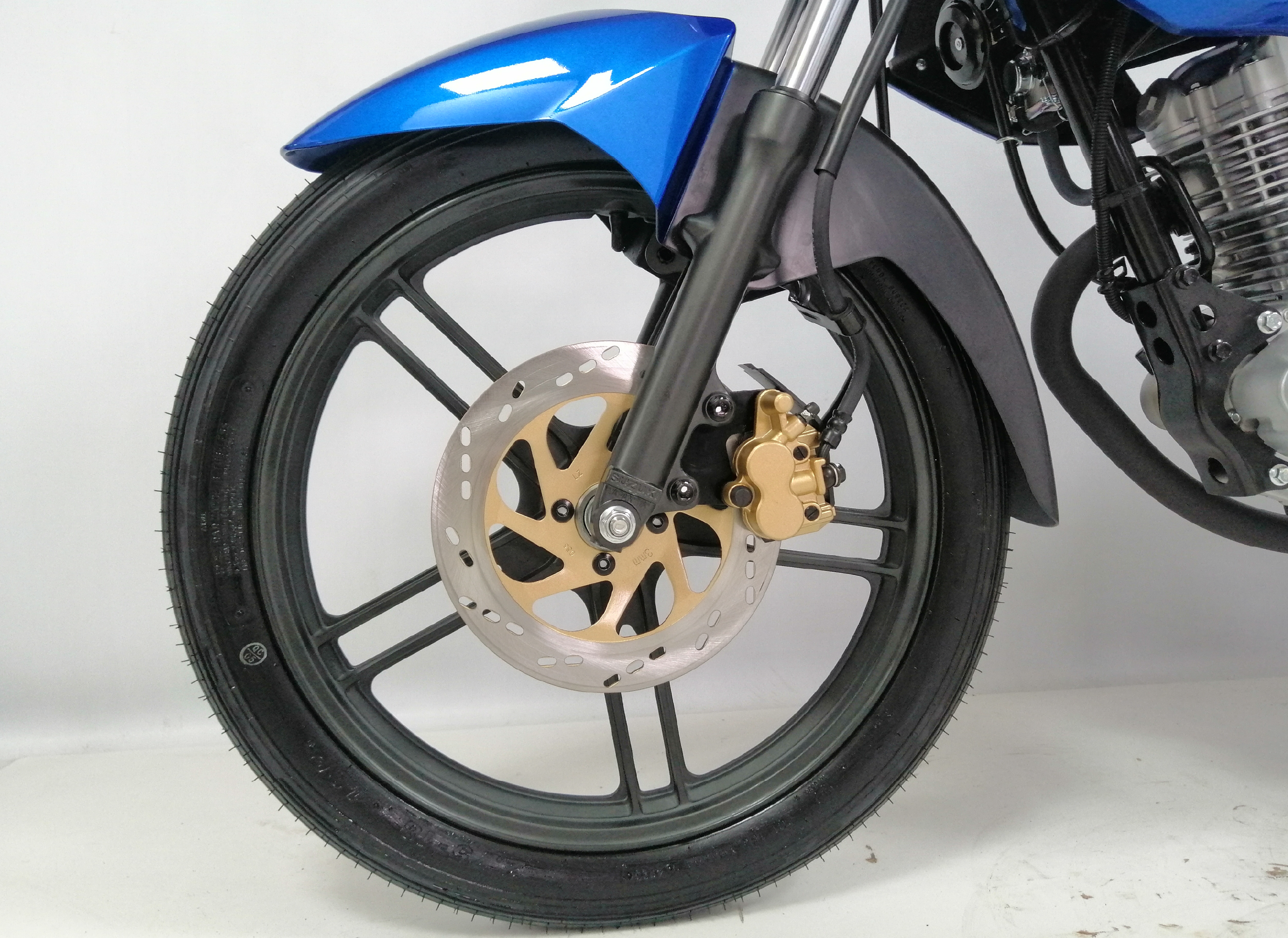 Suzuki GSX 125 - Imagen 1