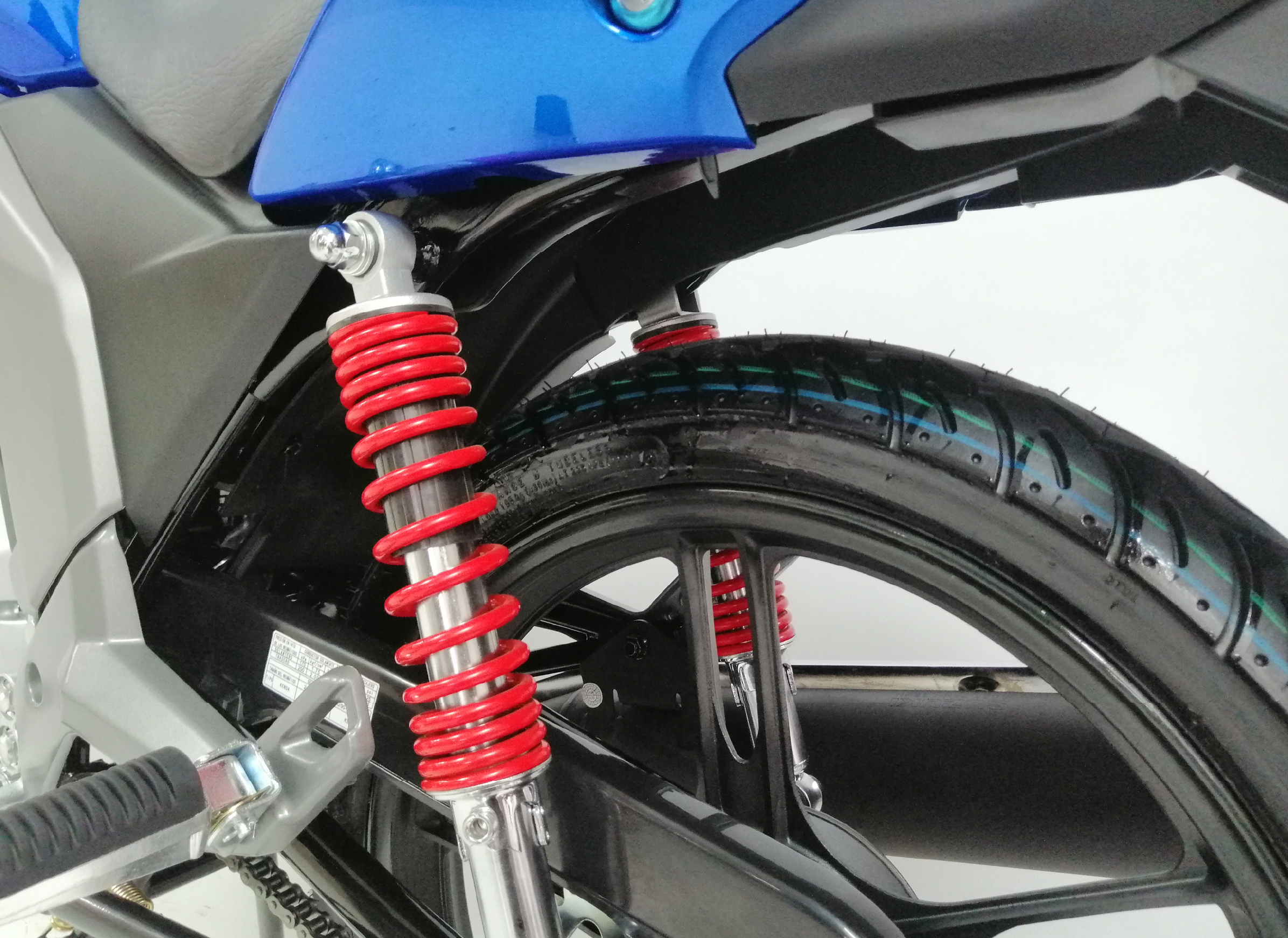 Suzuki GSX 125 - Thumbnail 2