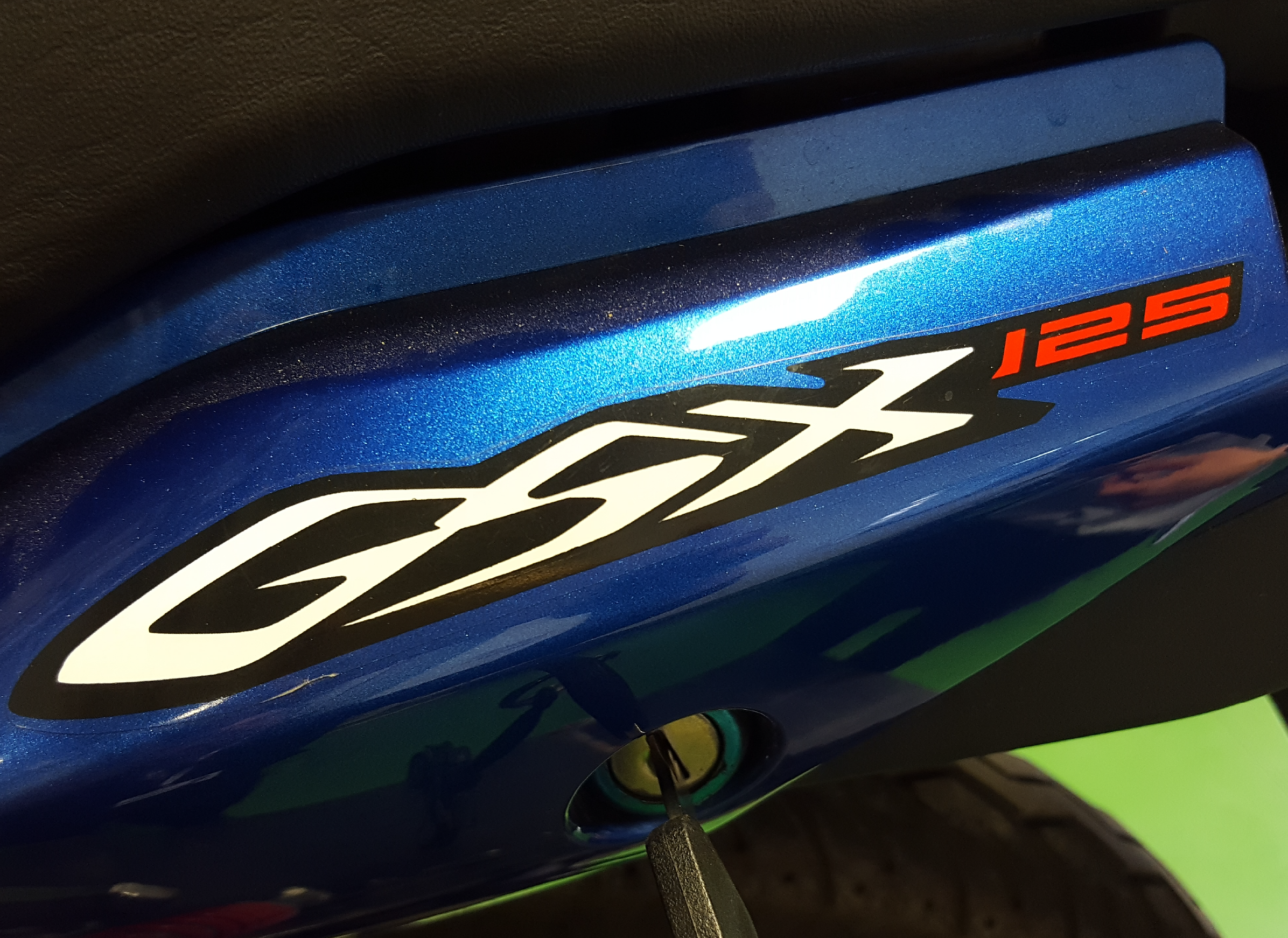 Suzuki GSX 125 - Thumbnail 4