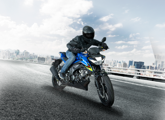 Suzuki GSX-S150 - Thumbnail 4
