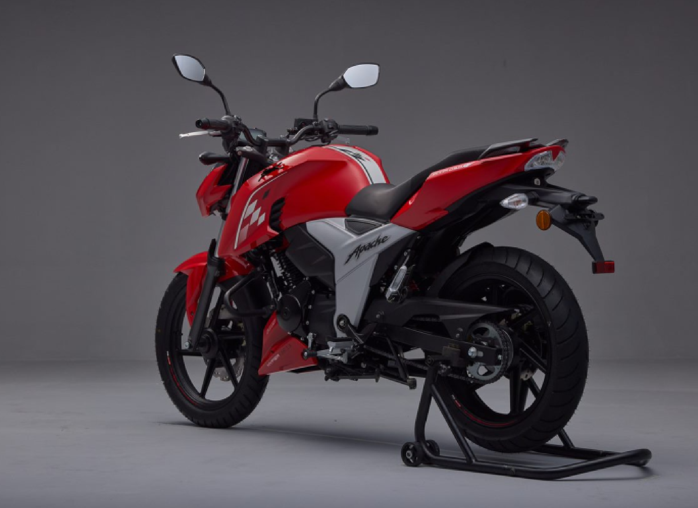 TVS APACHE RTR 160 - Thumbnail 2