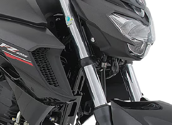 YAMAHA FZ25 - Thumbnail 3